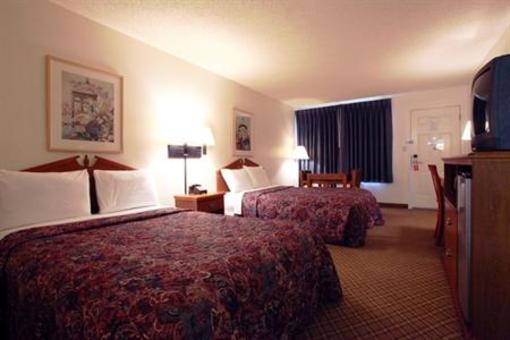 фото отеля Americas Best Value Inn Carlisle