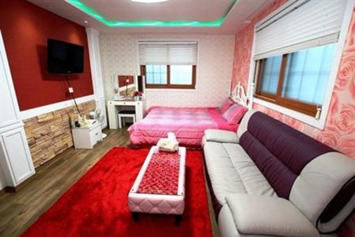 фото отеля Incheon Airport Iris Guesthouse