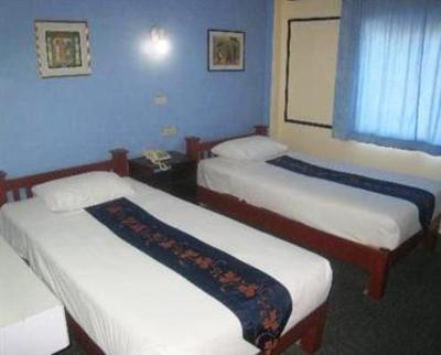 фото отеля Paradorn Hotel
