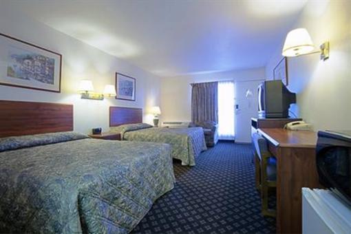 фото отеля Americas Best Value Inn & Suites Williamstown