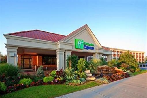 фото отеля Holiday Inn Express Lynbrook