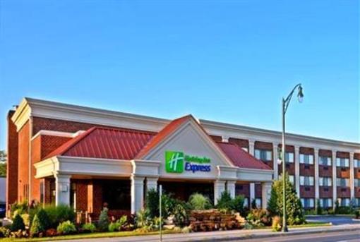 фото отеля Holiday Inn Express Lynbrook
