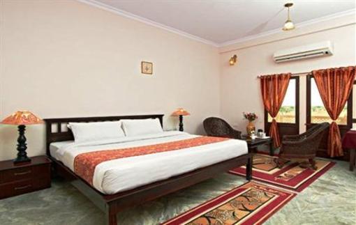 фото отеля Hotel Satyam Palace