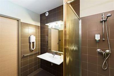 фото отеля Antipodes Resort Gemenos