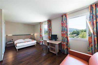 фото отеля Antipodes Resort Gemenos