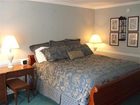 фото отеля Anton's on the Lake Country Inn Greenwood Lake