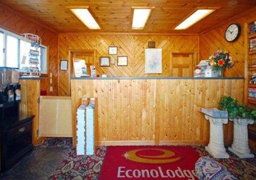 фото отеля Econo Lodge West Yarmouth