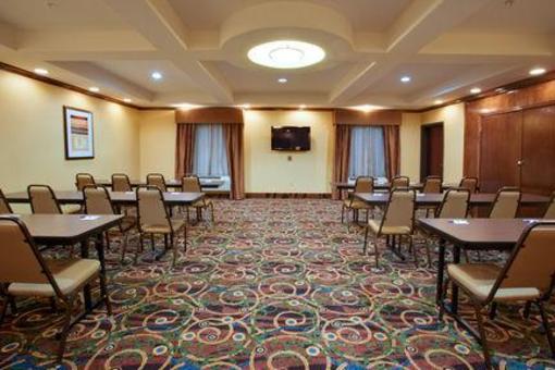 фото отеля Holiday Inn Express Hotel & Suites Waller
