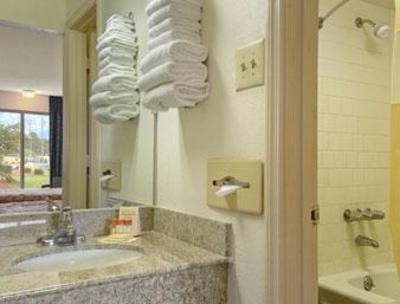 фото отеля Days Inn Emporia