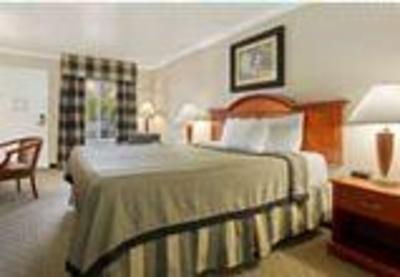 фото отеля Country Side Inn Sylmar Los Angeles
