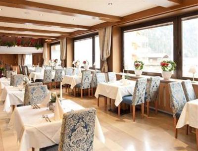фото отеля Hotel Eberl Finkenberg