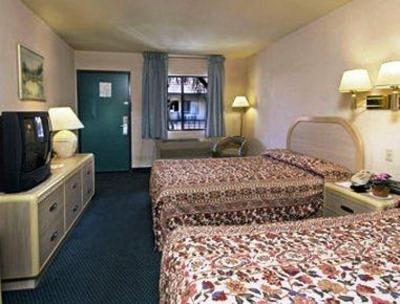 фото отеля Howard Johnson Express Inn Norco