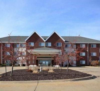 фото отеля Mainstay Suites Dubuque