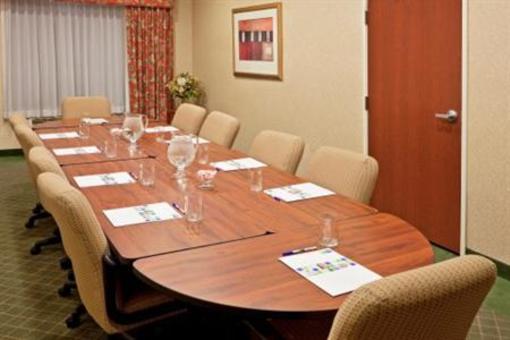 фото отеля Holiday Inn Express Clifton Park