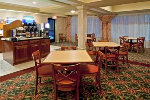 фото отеля Holiday Inn Express Clifton Park