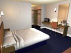 фото отеля Travelodge Heathrow Central Hotel London