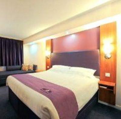 фото отеля Premier Inn Lockyers Quay Plymouth (England)