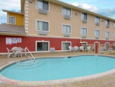 фото отеля Super 8 San Antonio