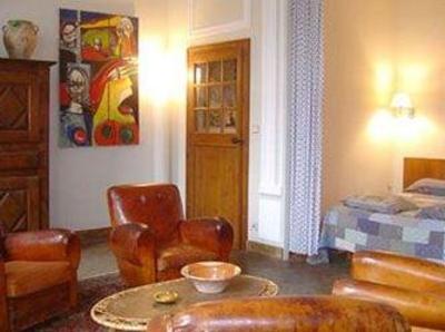 фото отеля Hotel Les Templiers Aigues-Mortes
