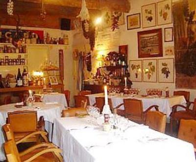 фото отеля Hotel Les Templiers Aigues-Mortes