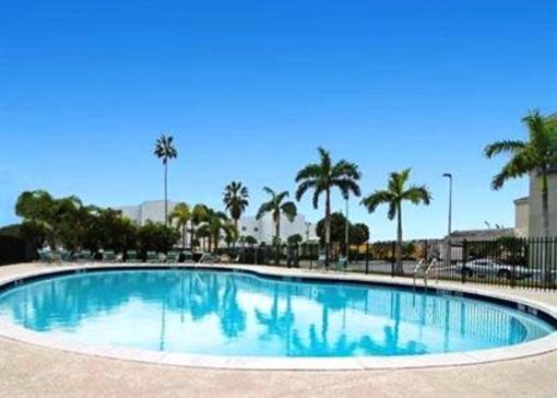 фото отеля Sleep Inn at Miami International Airport