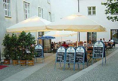 фото отеля Schlosshotel Restaurant Goldener Engl