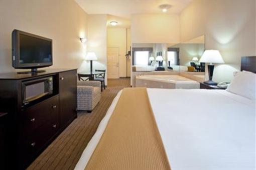 фото отеля Holiday Inn Express Hotel & Suites Rancho Mirage