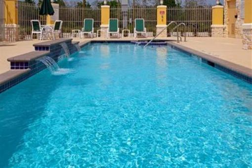 фото отеля Holiday Inn Express Hotel & Suites Katy