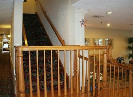 фото отеля National Heritage Inn and Suites