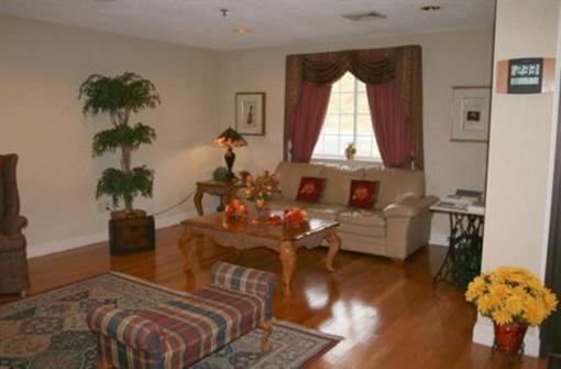 фото отеля National Heritage Inn and Suites