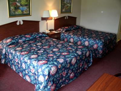 фото отеля National Heritage Inn and Suites