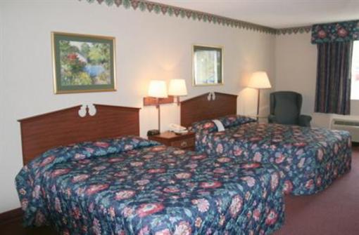фото отеля National Heritage Inn and Suites