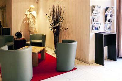 фото отеля Hotel du Soleil Aix en Provence - L'Atrium