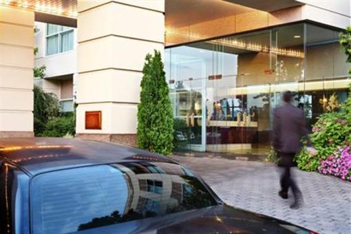 фото отеля Hamilton Park Hotel & Conference Center
