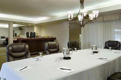 фото отеля Embassy Suites Hotel Seattle - North / Lynnwood