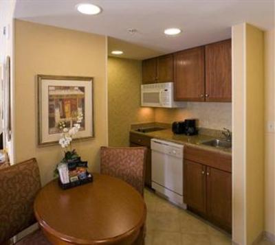 фото отеля Homewood Suites Asheville - Tunnel Road