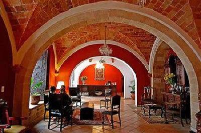 фото отеля Parador Santa Maria la Real