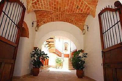 фото отеля Parador Santa Maria la Real