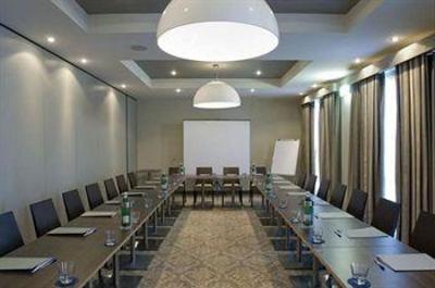 фото отеля Hotel Nazionale Desenzano del Garda