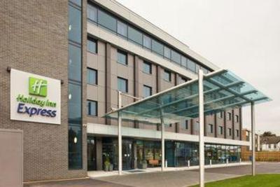 фото отеля Holiday Inn Express London-Heathrow T5