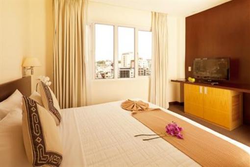 фото отеля Hotel Que Huong-Liberty 3