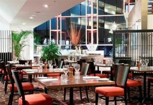 фото отеля Crowne Plaza Hotel Canberra
