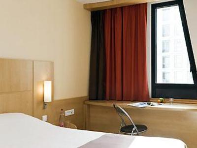 фото отеля Ibis Marseille Euromediterranee Hotel