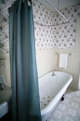 фото отеля Historic Requa Inn