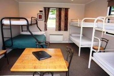 фото отеля Waitomo TOP 10 Holiday Park