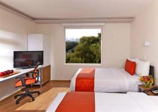 фото отеля Comfort Inn Ciudad de Mexico Santa Fe