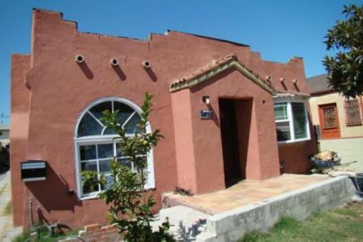 фото отеля Howard's Hostel-Hotel