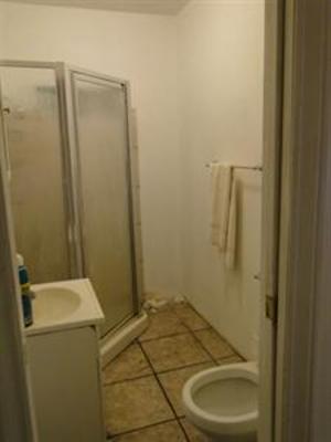 фото отеля Howard's Hostel-Hotel