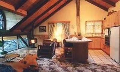 фото отеля Marions Vineyard Chalet Deviot