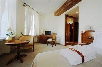 фото отеля Savoy Boutique Hotel